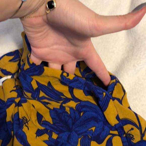 H&M flowy shorts - Picture 2 of 5